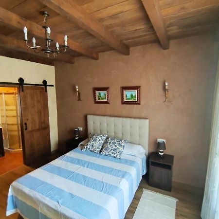 Casa Rural Oliver Y Nadia Rodilana Esterno foto