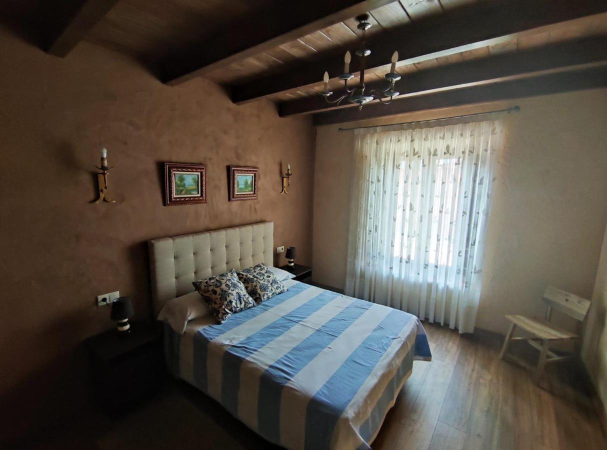 Casa Rural Oliver Y Nadia Rodilana Esterno foto
