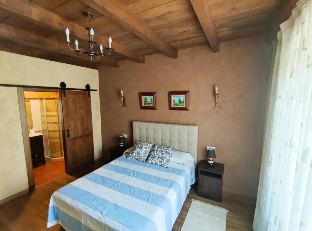 Casa Rural Oliver Y Nadia Rodilana Esterno foto