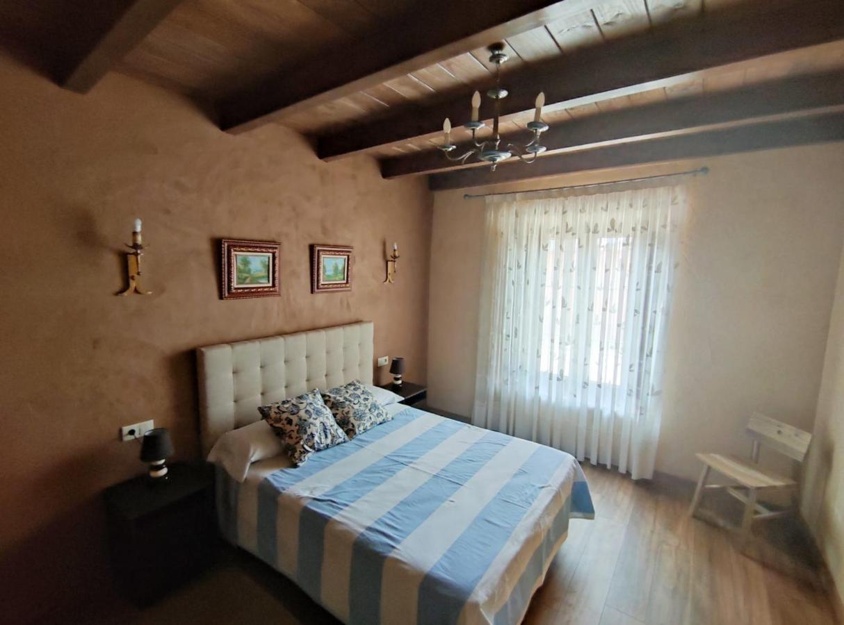 Casa Rural Oliver Y Nadia Rodilana Esterno foto