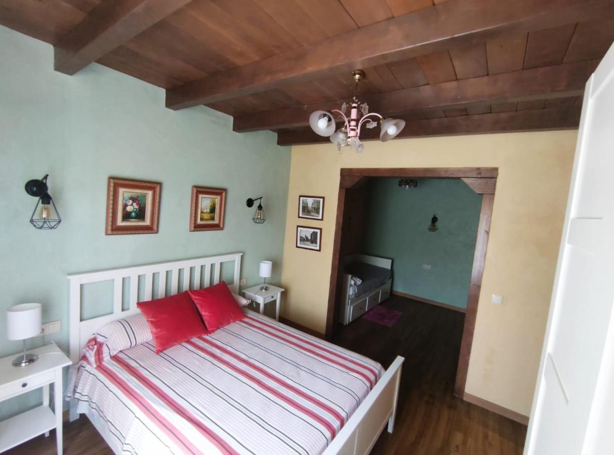 Casa Rural Oliver Y Nadia Rodilana Esterno foto